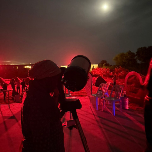 Saturn rings viewing at stargazing event