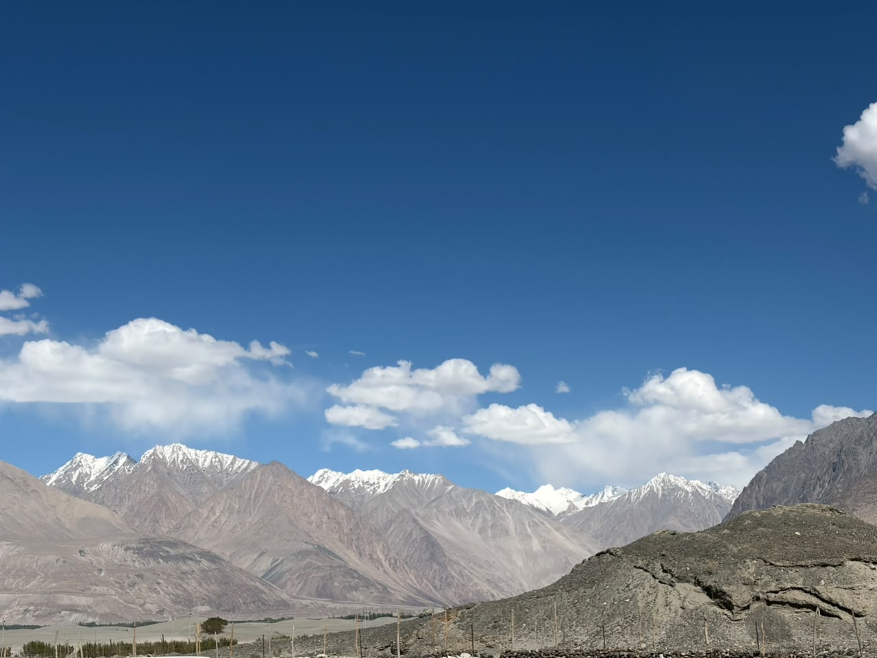 Snow-capped Himalayan range in Ladakh during the daytime
